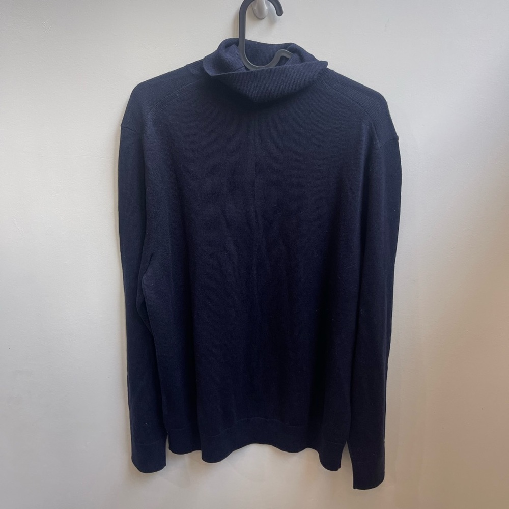 Banana Republic 100% Merino Wool Turtle Neck Sweater